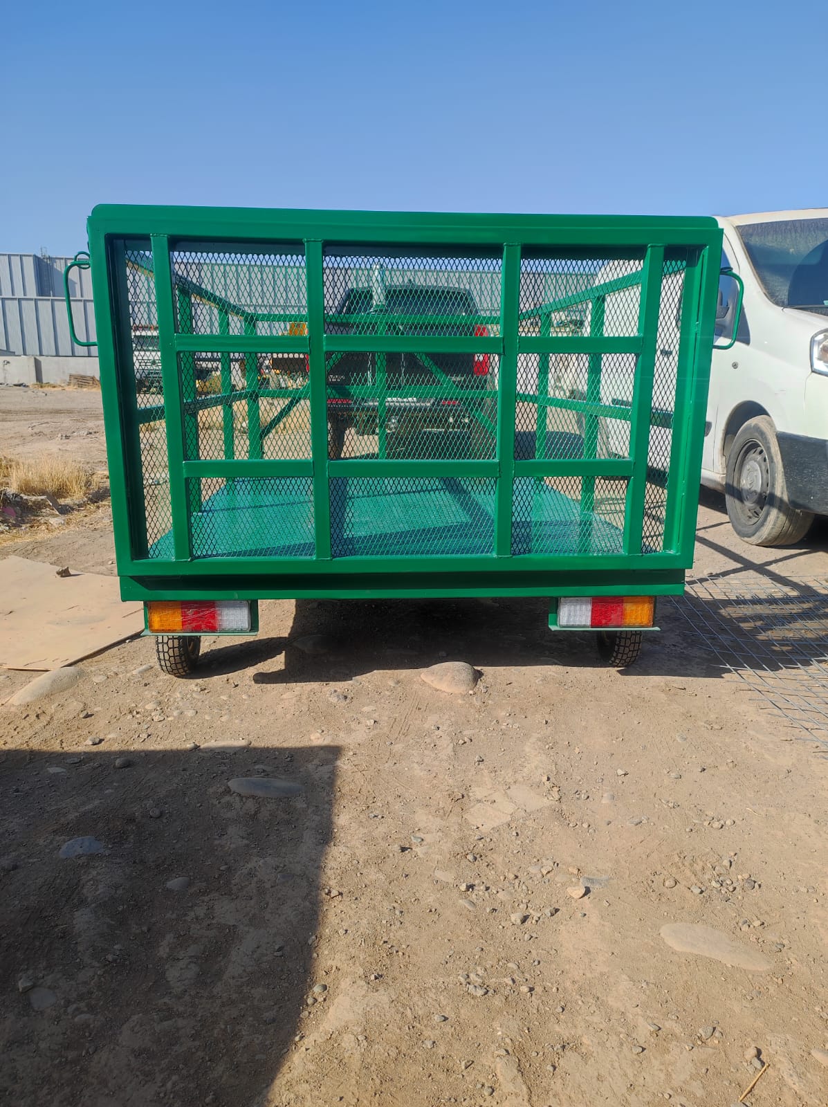 Carro Arrastre con baranda y rampa