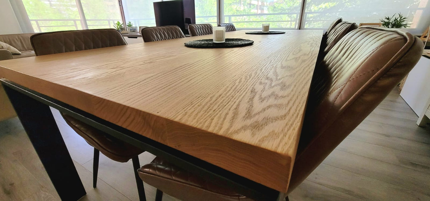 Mesa de comedor de Roble Zurich