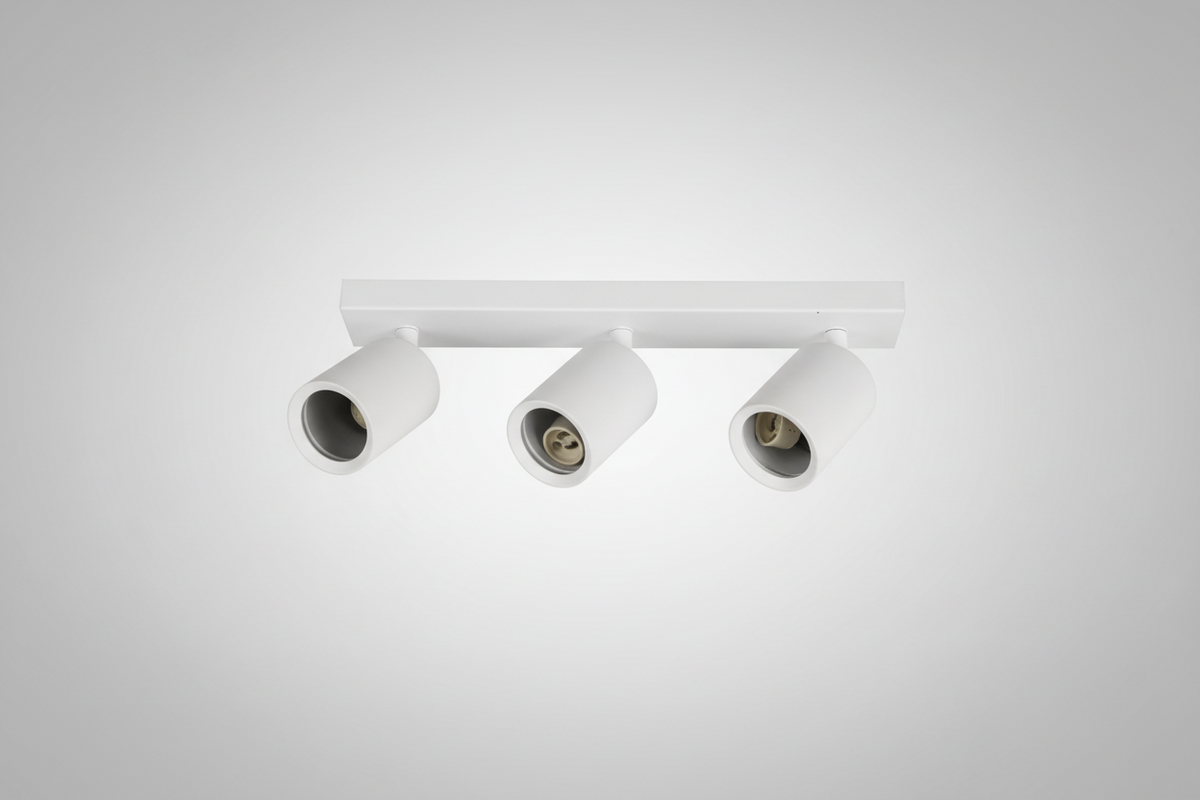 Aplique Foco Triple Negro GU10 con Ampolletas – Iluminación Moderna Direccionable