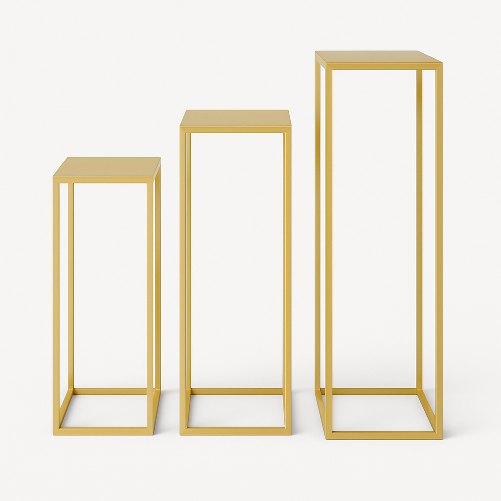 Set de 3 Pedestales Dorados de Acero para Decoración Moderna