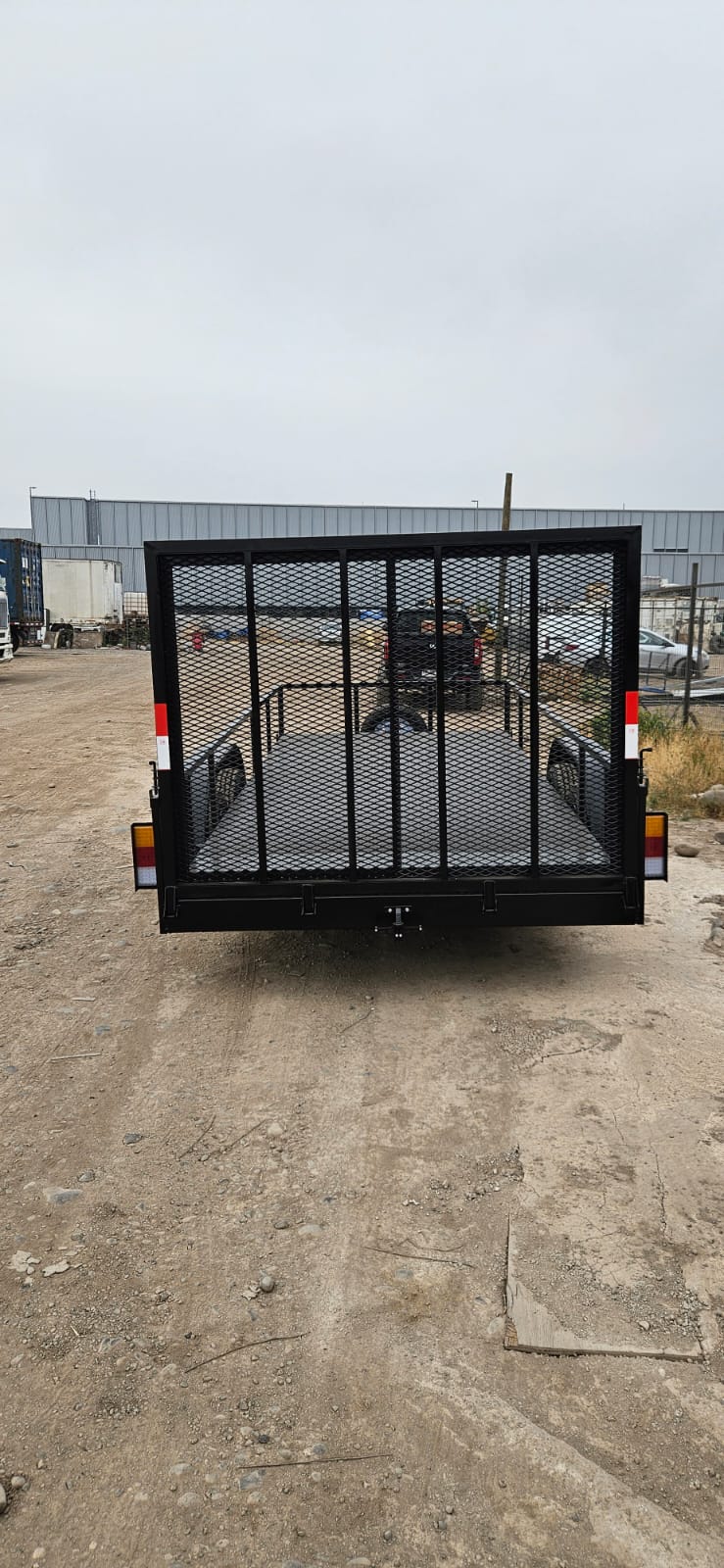 Carro de arrastre Largo 5MT Robusto con Rampa abatible para 2.000 kg