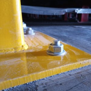 Barrera Guardarraíl de Seguridad – Protección Metálica contra Impactos Industriales